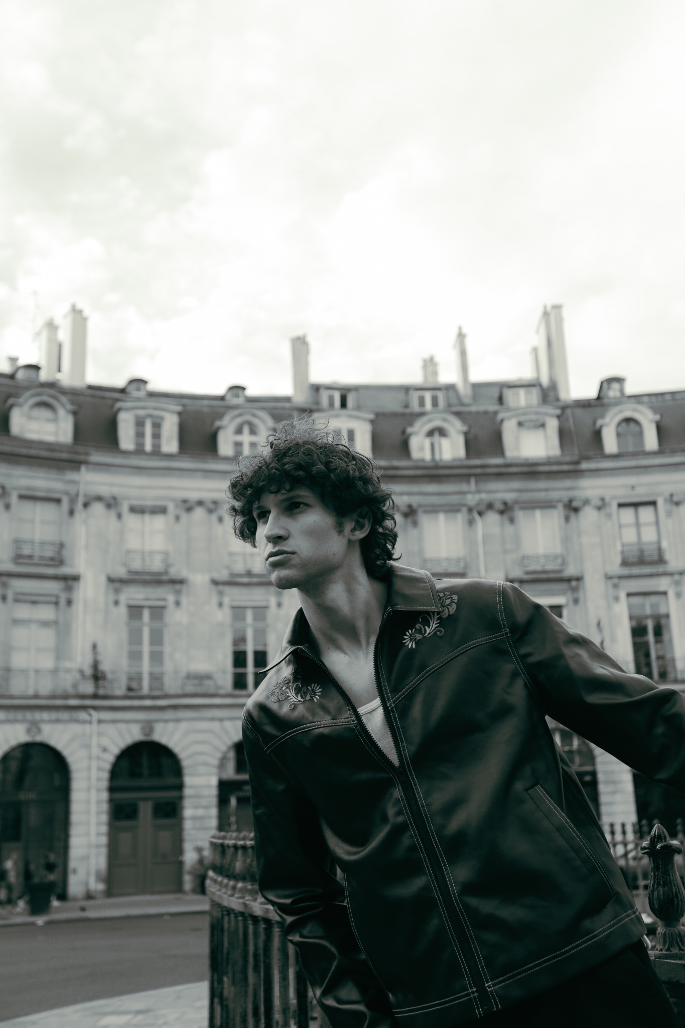 Roaming Paris with a camera no plans and test shot ideas.